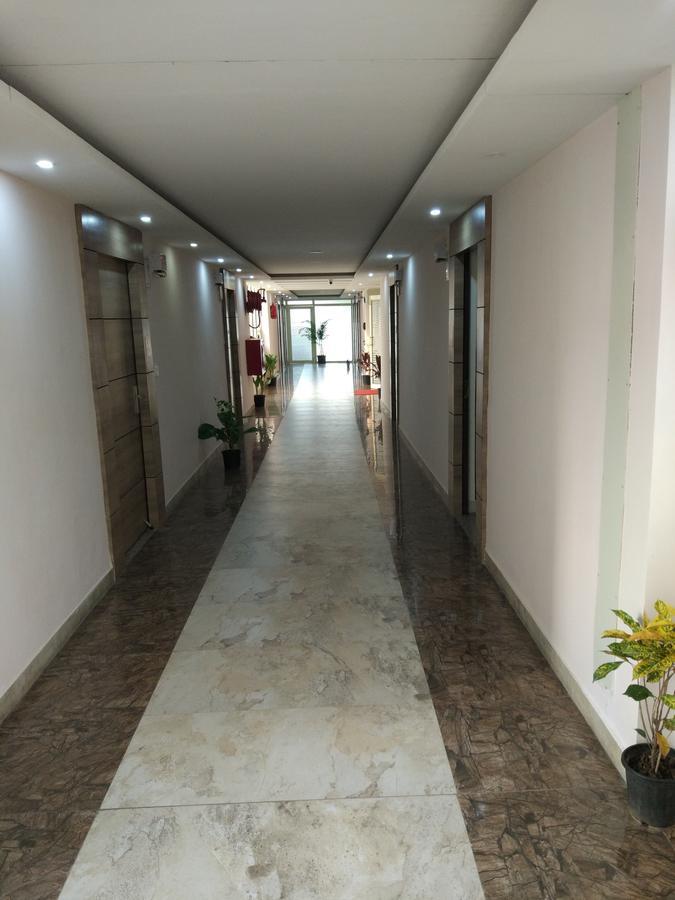 Brij View Hotel Vrindavan Bagian luar foto