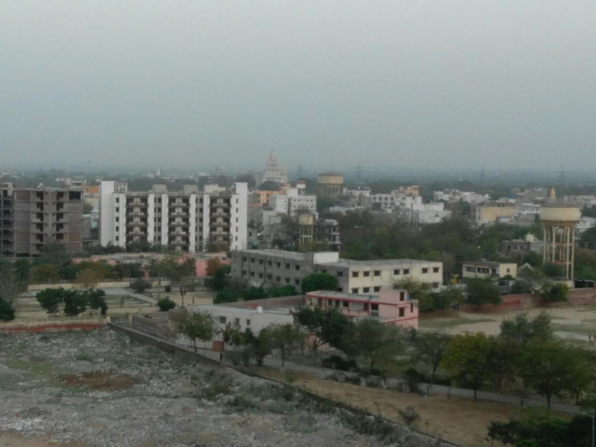 Brij View Hotel Vrindavan Bagian luar foto